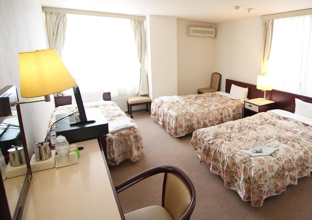 Royal Inn Shinyamaguchi Ekimae Екстер'єр фото