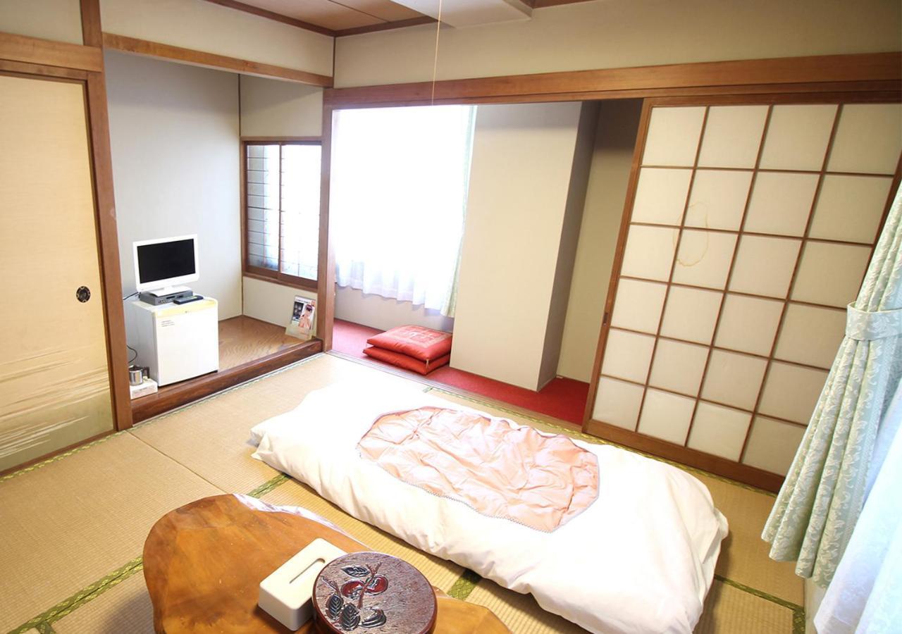 Royal Inn Shinyamaguchi Ekimae Екстер'єр фото